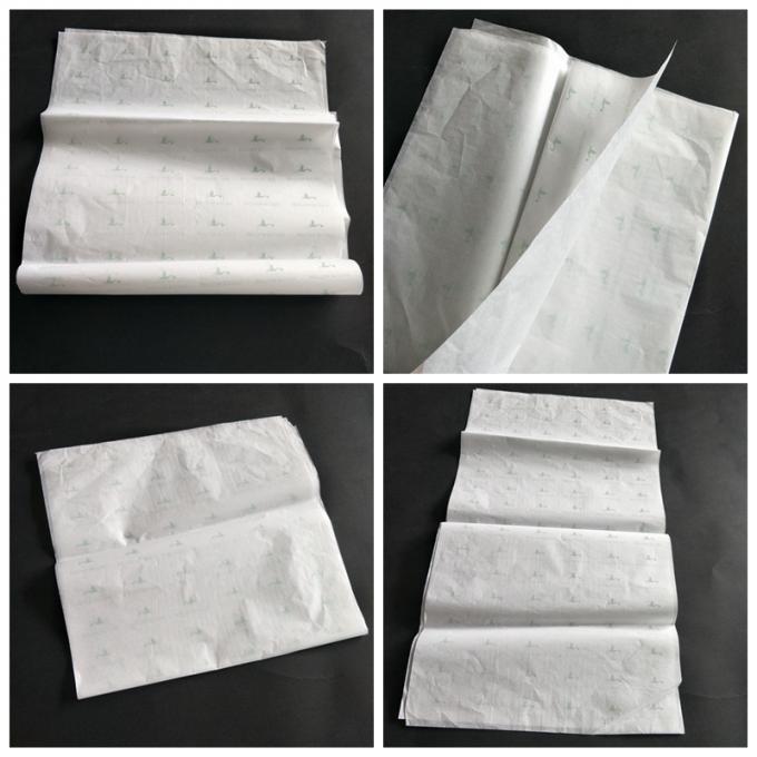 白いティッシュの包装紙の凸版印刷、花の包装紙のギフトの包装
