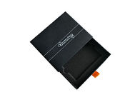 色の黒いペーパー マッチ箱の外箱は、泡の挿入物が付いているギフト用の箱を滑らせます サプライヤー