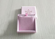 利用できる宝石類リングOEM/ODMのためのピンクのビロード堅い箱のふたの挿入物の内部の皿 サプライヤー