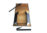 熱いホイルの金のロゴ ランジェリーのための折る箱の包装の無光沢の黒 サプライヤー
