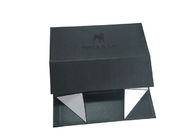 光沢のあるホイルのロゴの犬のチェーン包装のための折るギフト用の箱黒い色 サプライヤー