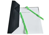 リボンとのリサイクルされた緑の折るボール紙の化粧箱の注文の点の紫外線ロゴ サプライヤー