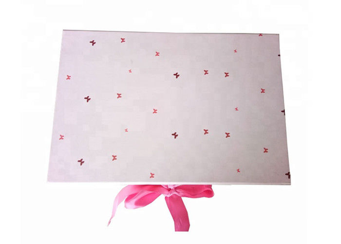 ピンク色のギフト包む箱、女の子の服のために包む注文のギフト用の箱 サプライヤー